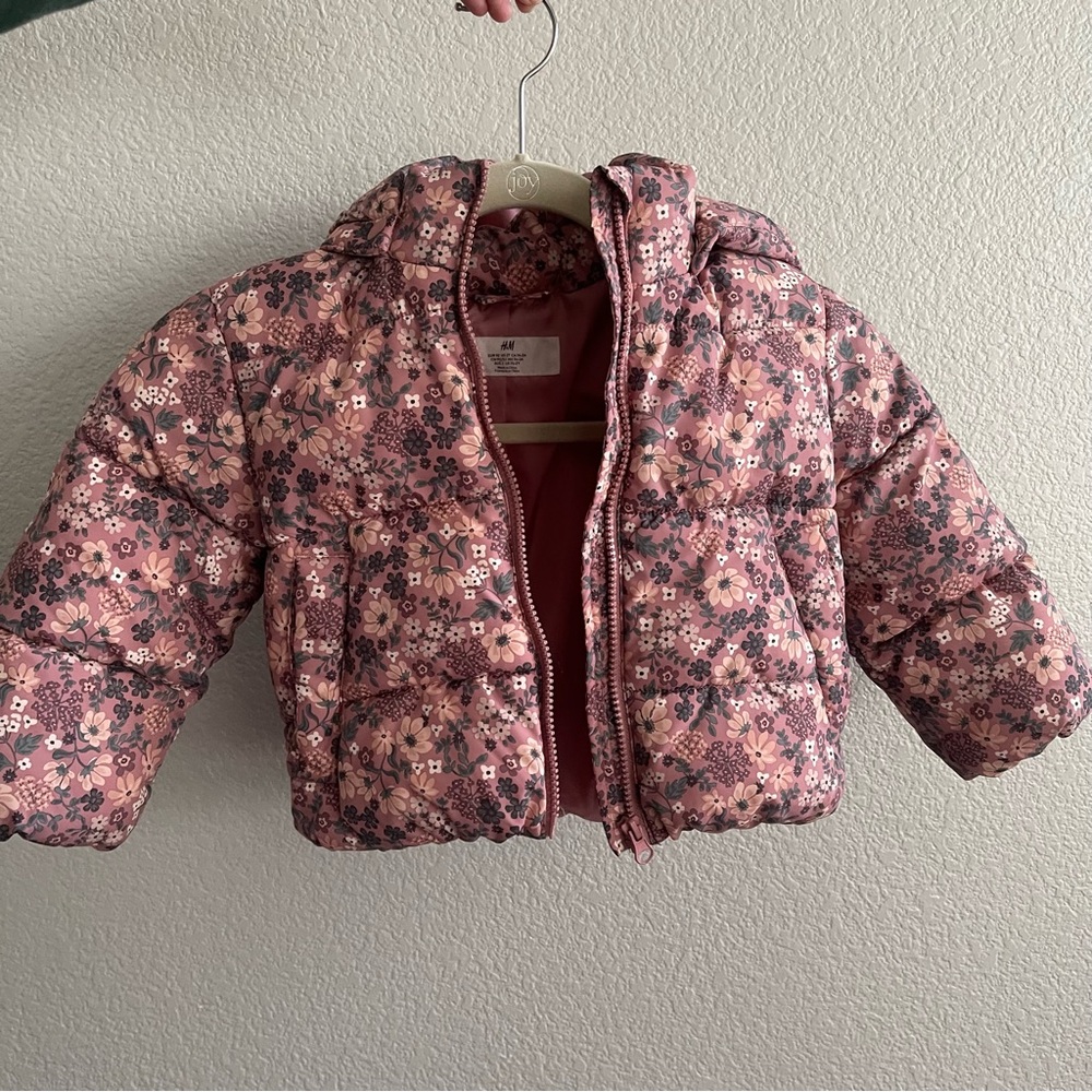 H&M water repellent puffer jacket